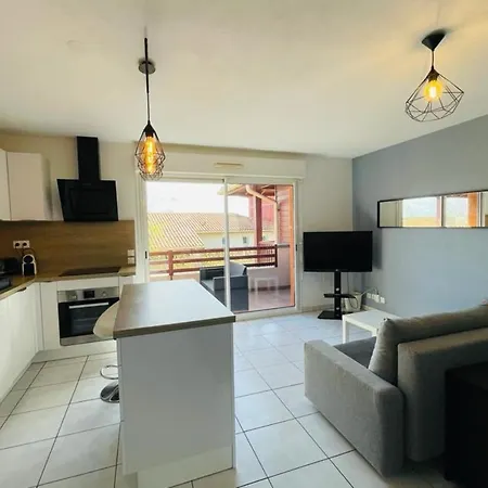 Appartement Nice Appt With Terrace In A Quiet Area *